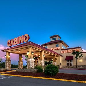 Lakeside Hotel Casino